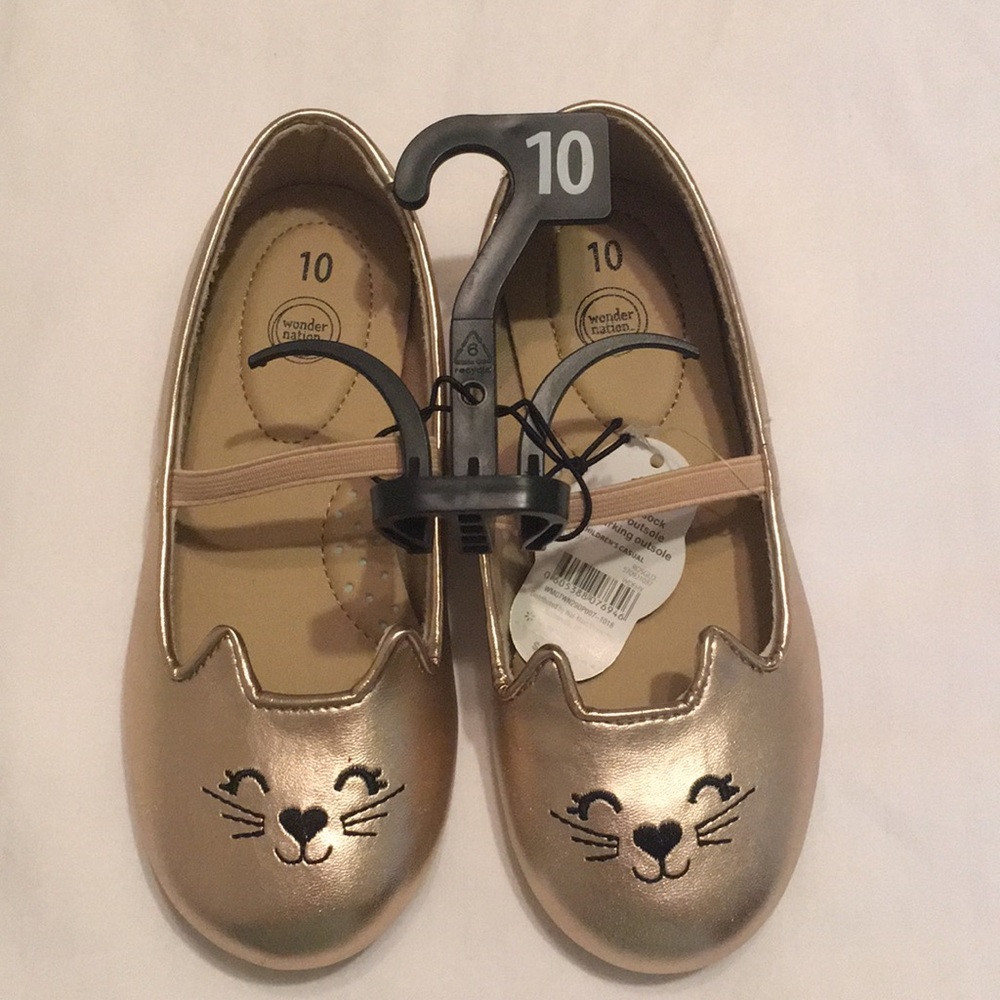 Children’s gold cat slip flats